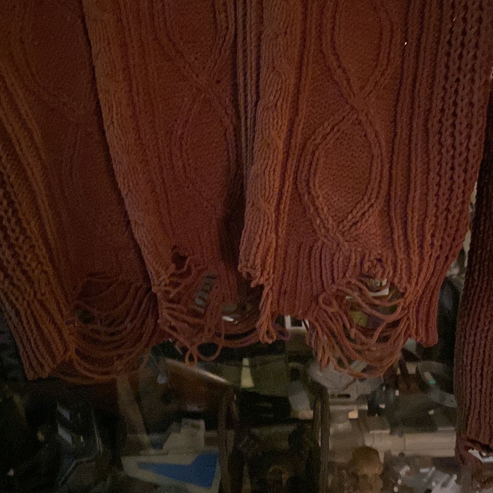 Derek Heart medium brown sweater - Picture 2 of 5